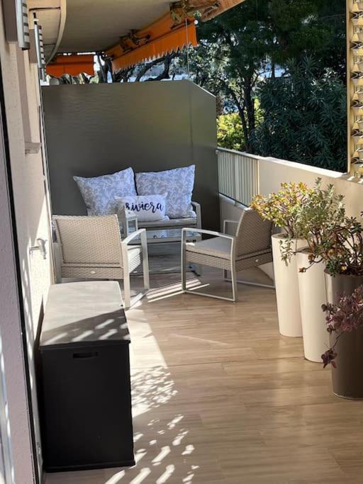 Appartement Avec Terrasse, Vue Jardin Et Piscine أنتيب المظهر الخارجي الصورة