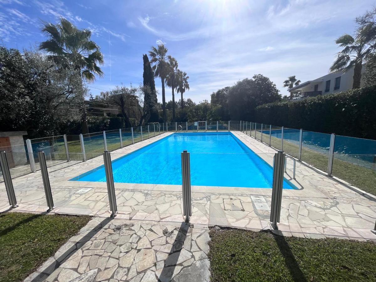 Appartement Avec Terrasse, Vue Jardin Et Piscine أنتيب المظهر الخارجي الصورة